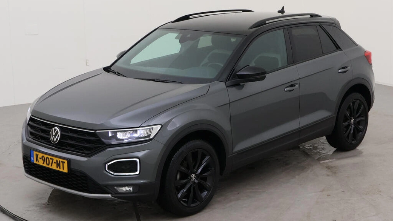 Volkswagen T-Roc 1.5 TSI Sport Automaat | Black Style | Nieuw binnen |