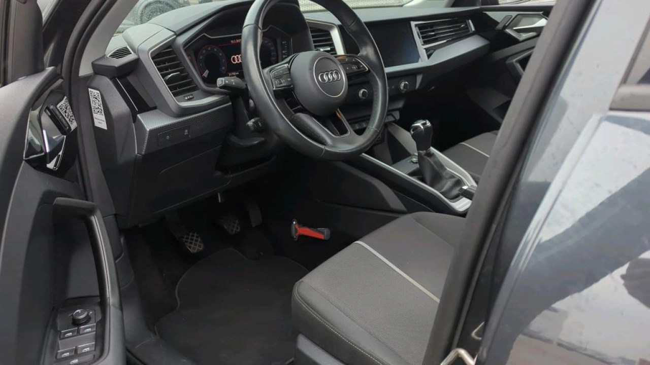 Audi A1 Sportback 25 TFSI Pro Line | Carplay | Cruise control | LMV |