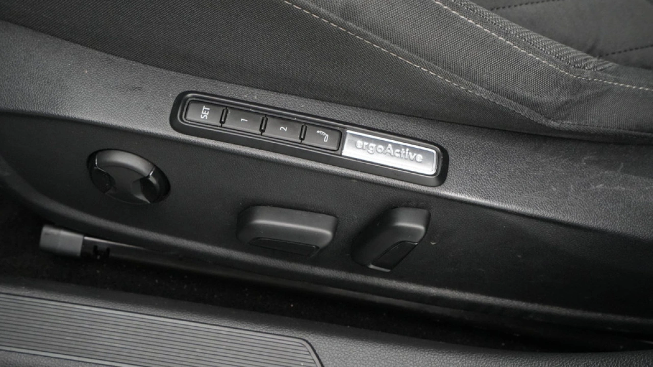 Volkswagen Golf 1.4 eHybrid 204pk Style