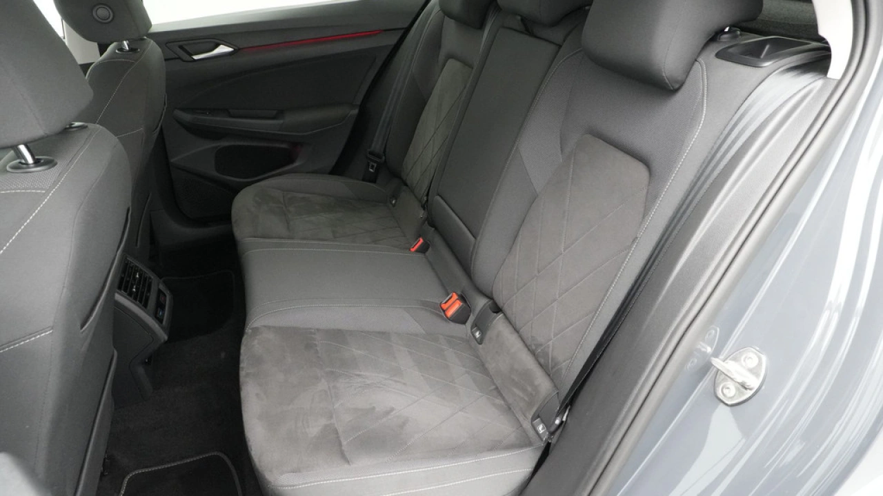 Volkswagen Golf 1.4 eHybrid 204pk Style