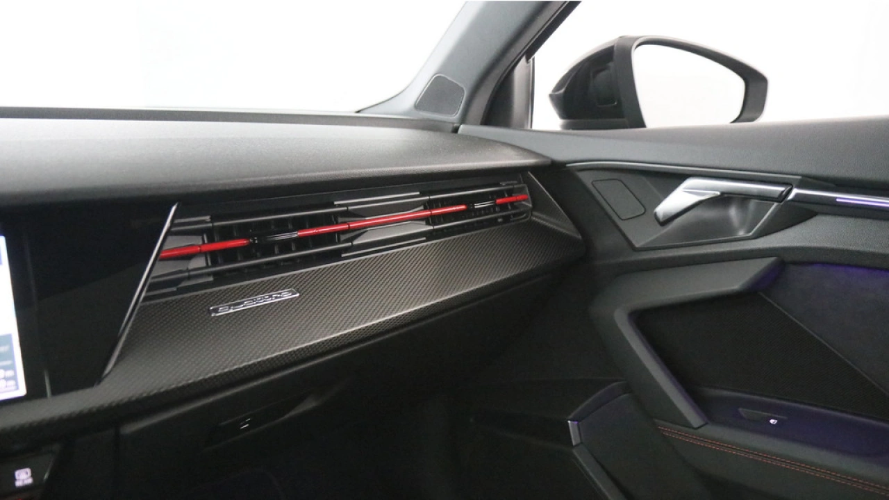 Audi RS3 Limousine 2.5 TFSI 400pk Quattro