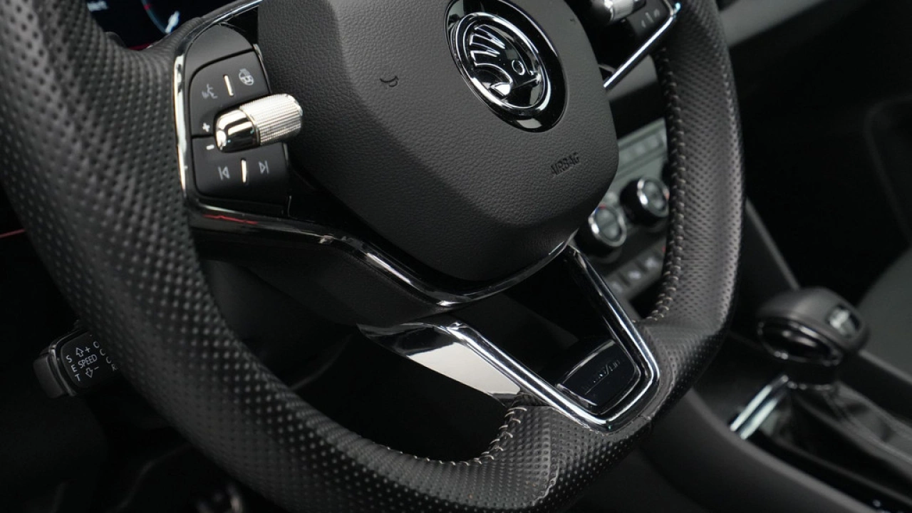 Škoda Karoq 1.5 TSI ACT 150pk DSG Sportline Business