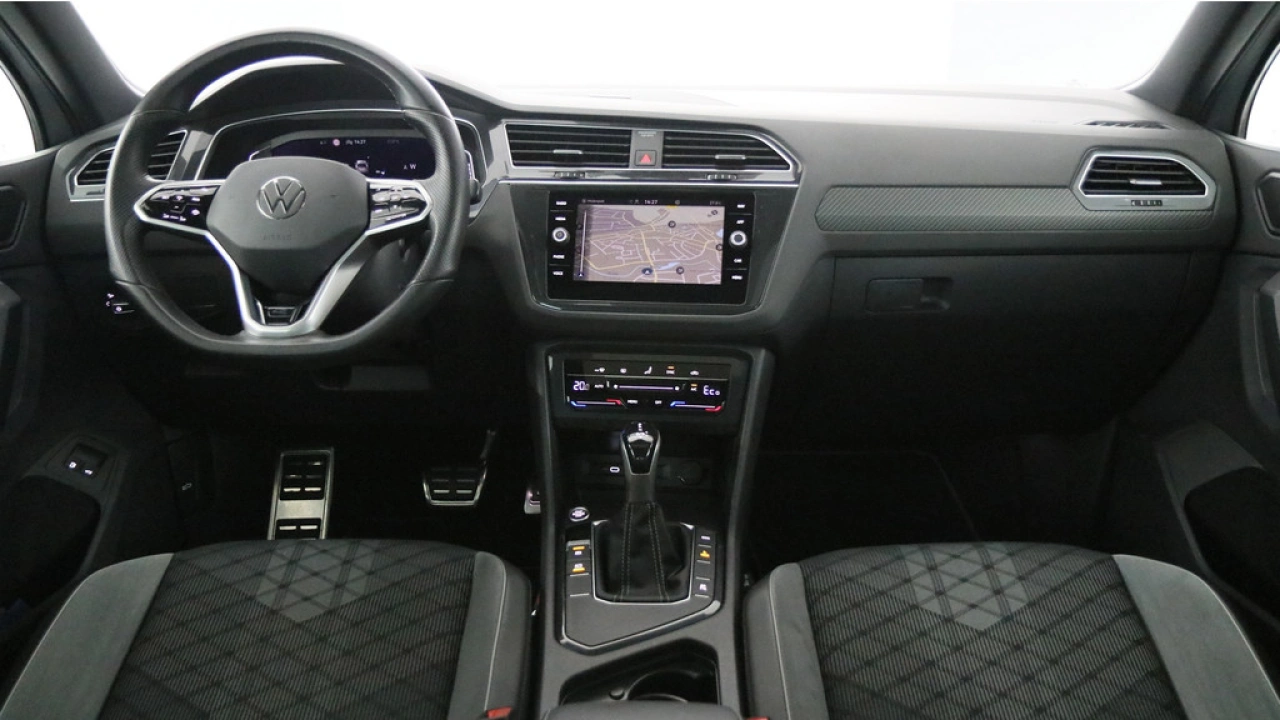Volkswagen Tiguan 1.4 TSI eHybrid 245pk PHEV R-Line Business+ | trekhaak | panoramadak