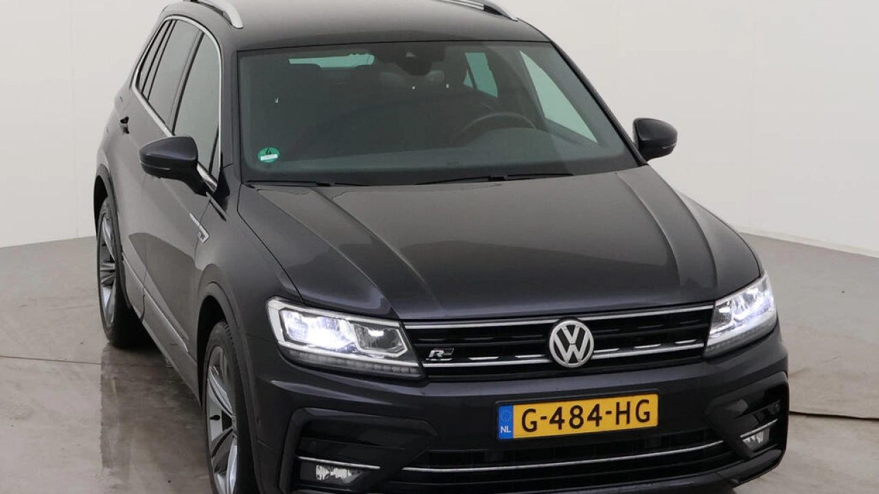 Volkswagen Tiguan 1.5 TSI ACT Highline Business R | Nieuw binnen |