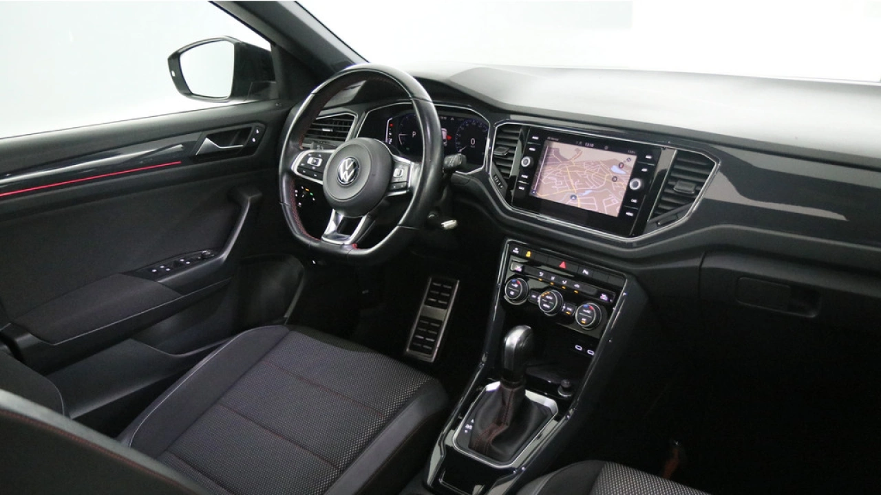 Volkswagen T-Roc 1.5 TSI 150pk Sport Business R DSG