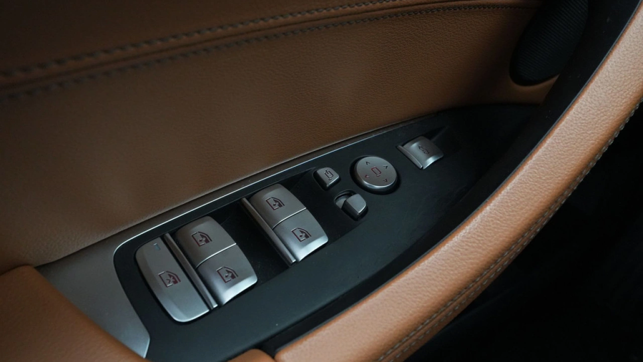 BMW iX3 High Executive 80 kWh 285pk