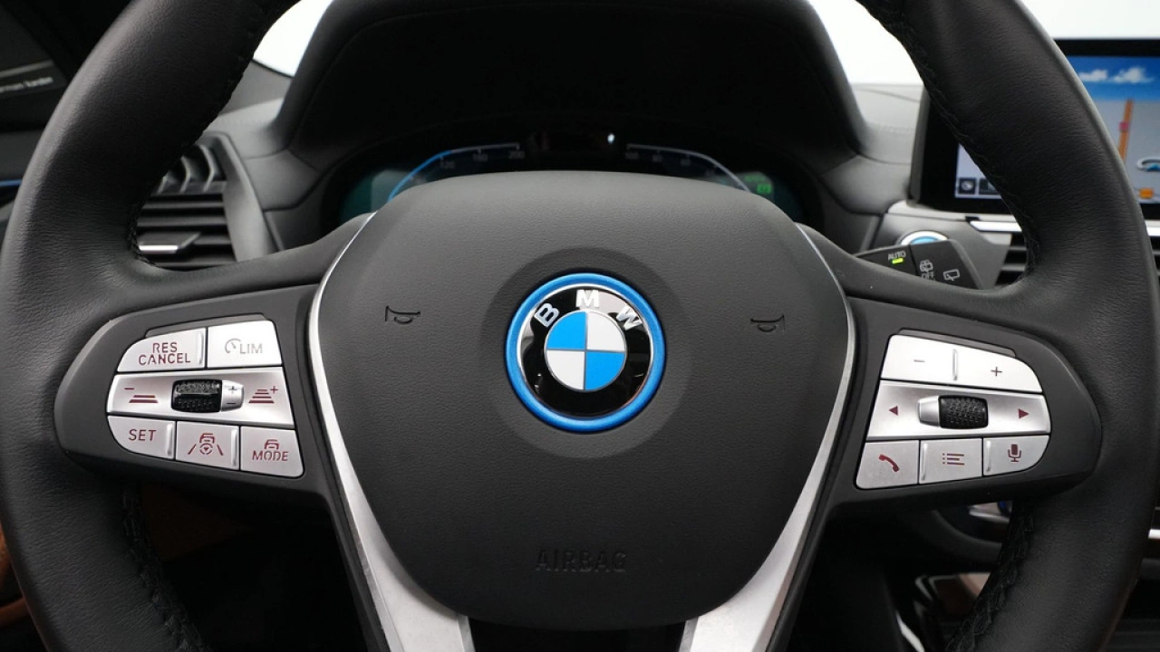 BMW iX3 High Executive 80 kWh 285pk