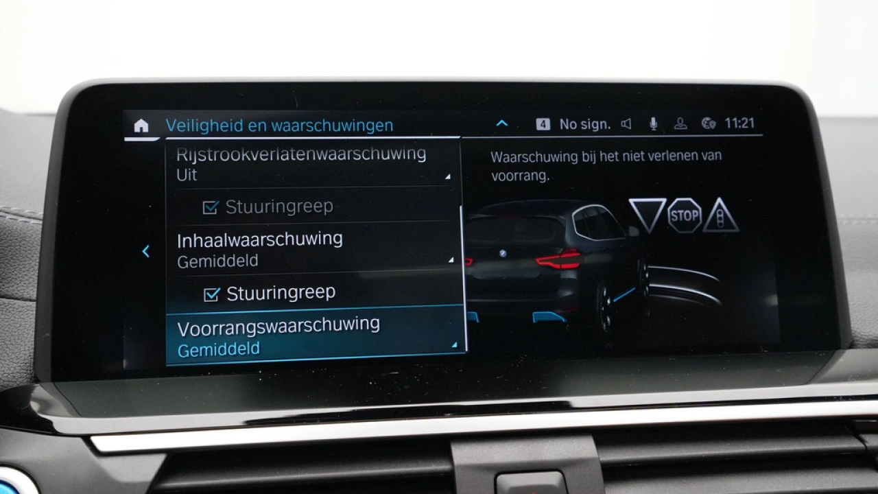 BMW iX3 High Executive 80 kWh 285pk