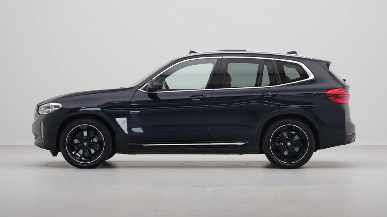 BMW iX3 High Executive 80 kWh 285pk