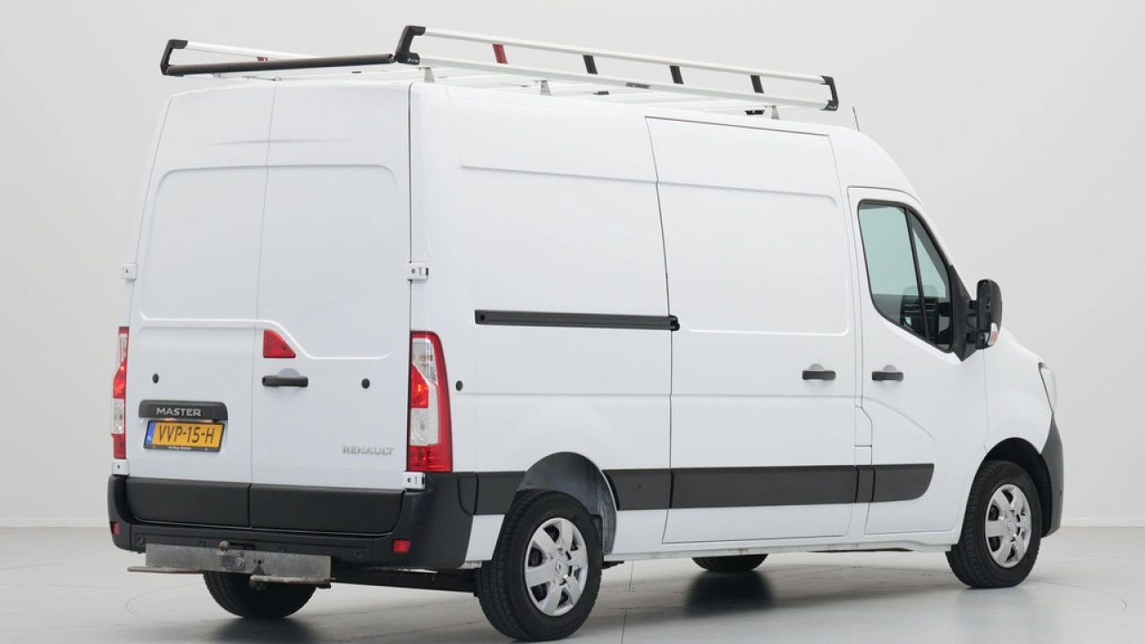 Renault Master T35 2.3 dCi 135 L2H2 Work Edition