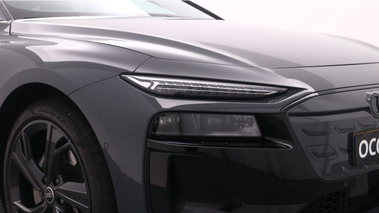 Audi A6 Avant e-tron S edition performance 100 kWh | Tech Plus | Panoramadak | B&O | HuD |