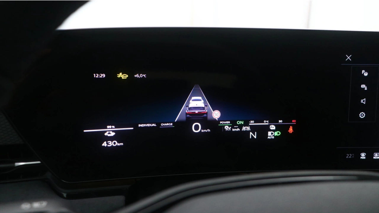 Audi A6 Avant e-tron S edition performance 100 kWh | Tech Plus | Panoramadak | B&O | HuD |