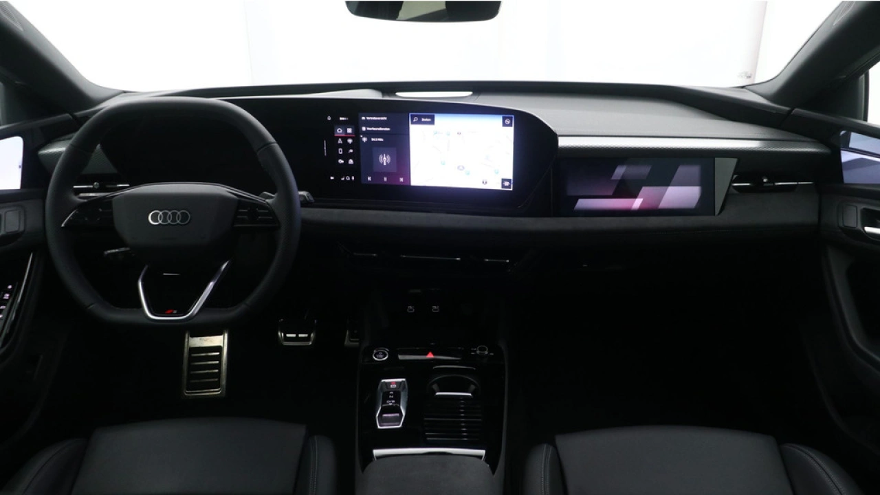 Audi A6 Avant e-tron S edition performance 100 kWh | Tech Plus | Panoramadak | B&O | HuD |