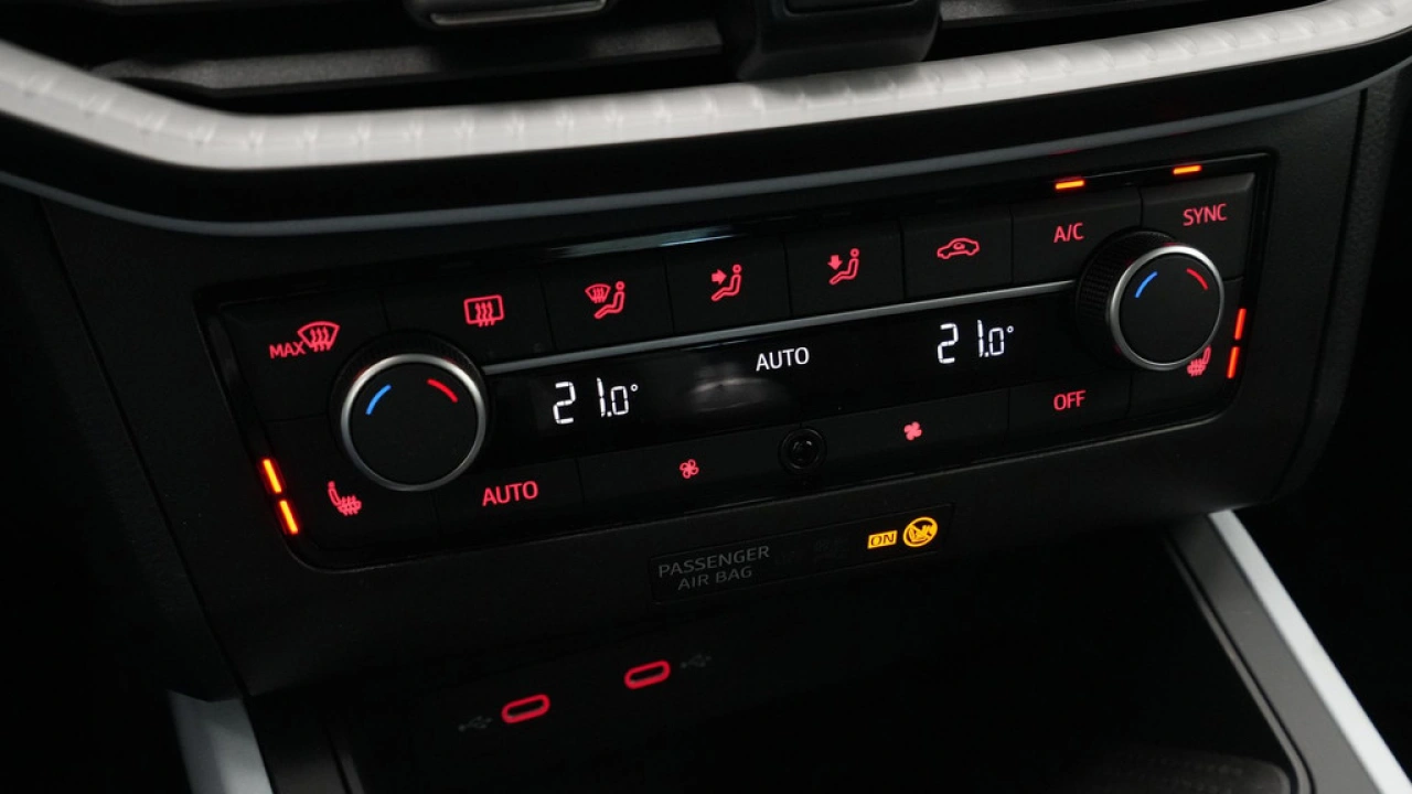SEAT Arona 1.0 EcoTSI Style Business Connect