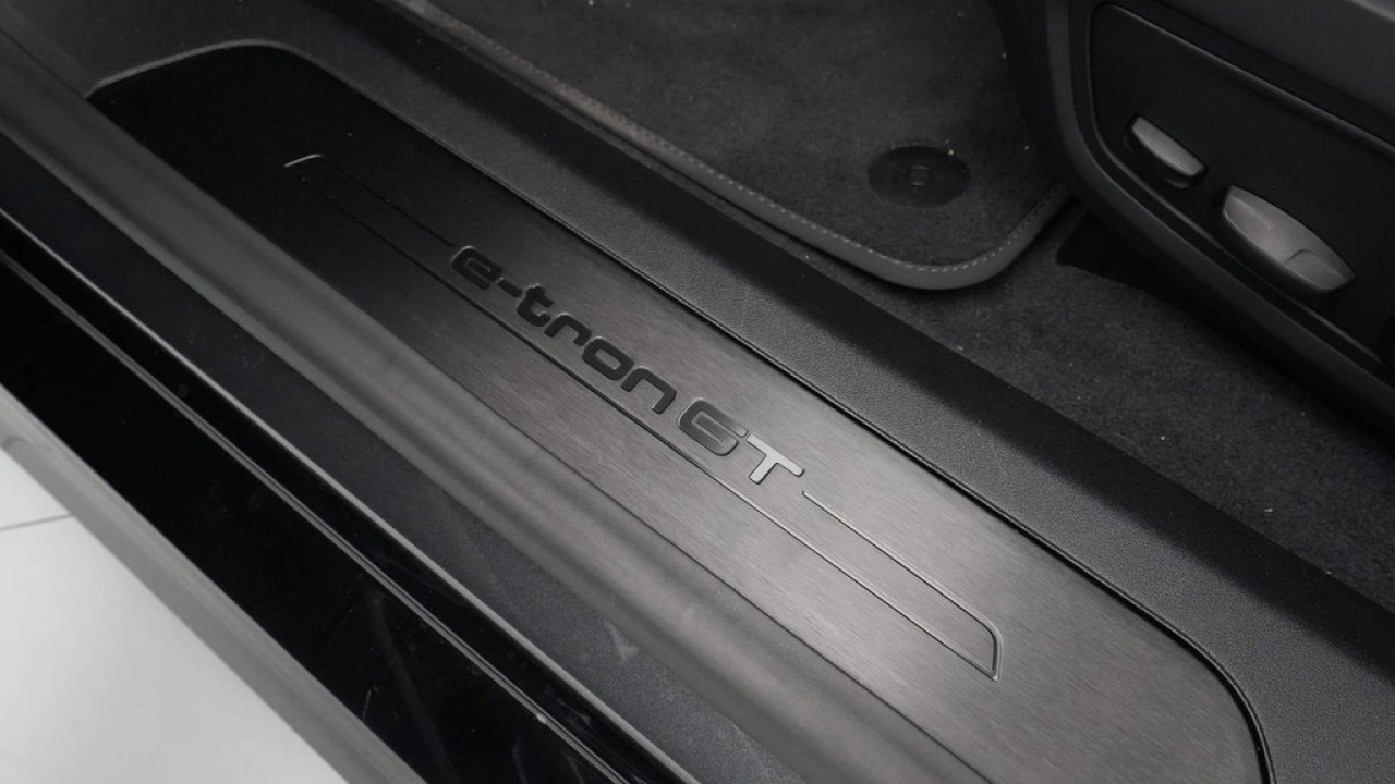 Audi e-tron GT GT 93 kWh
