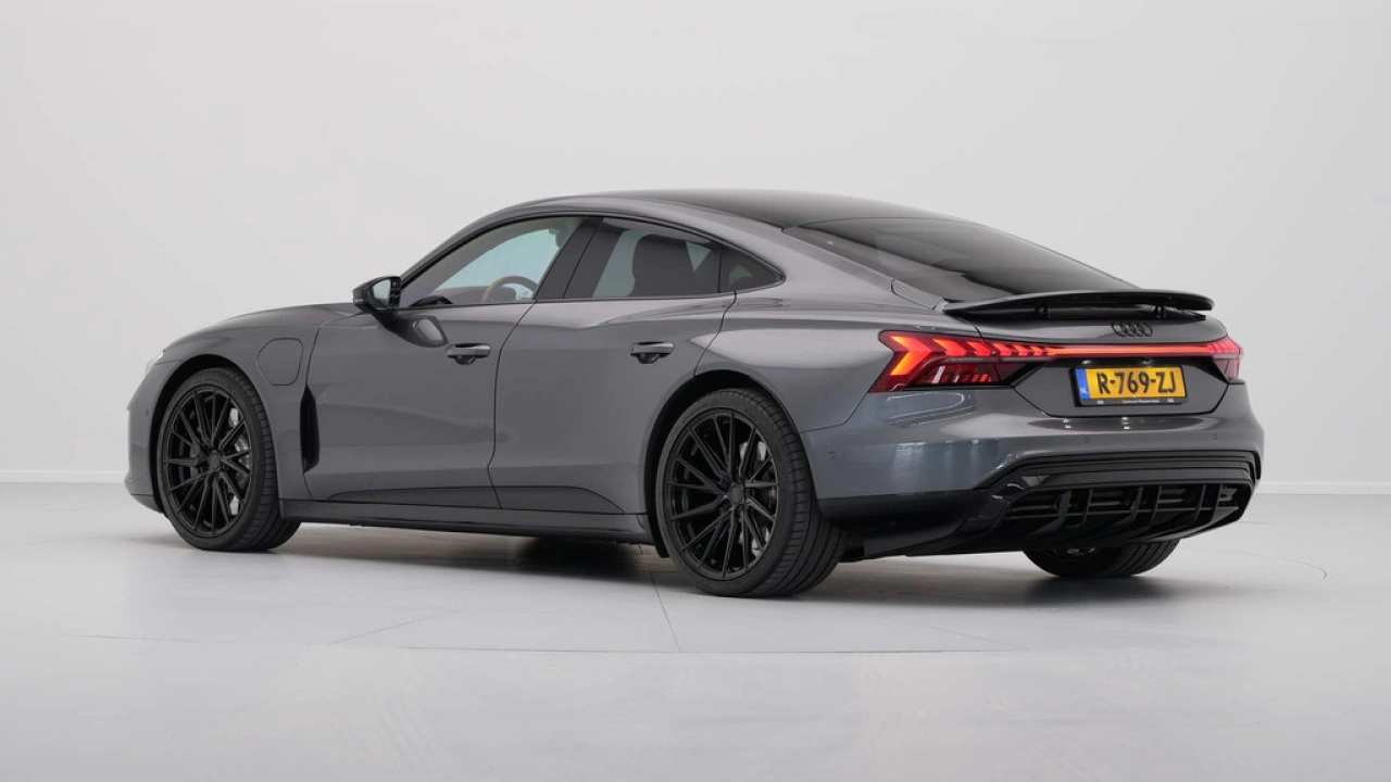 Audi e-tron GT GT 93 kWh