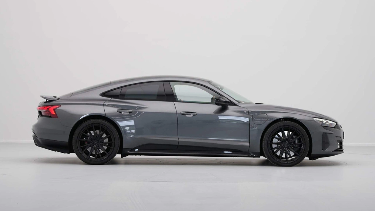 Audi e-tron GT GT 93 kWh
