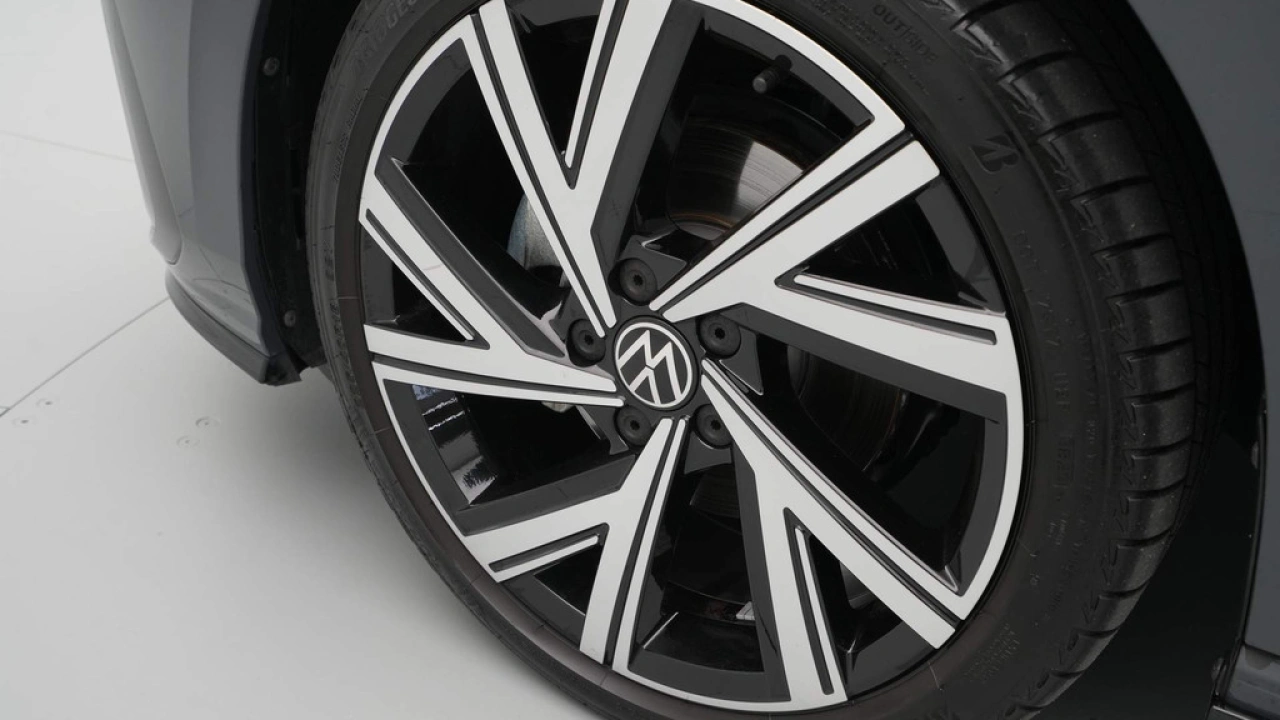 Volkswagen GOLF Variant 1.5 eTSI 130pk DSG R-Line
