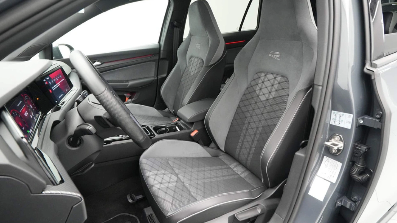 Volkswagen GOLF Variant 1.5 eTSI 130pk DSG R-Line