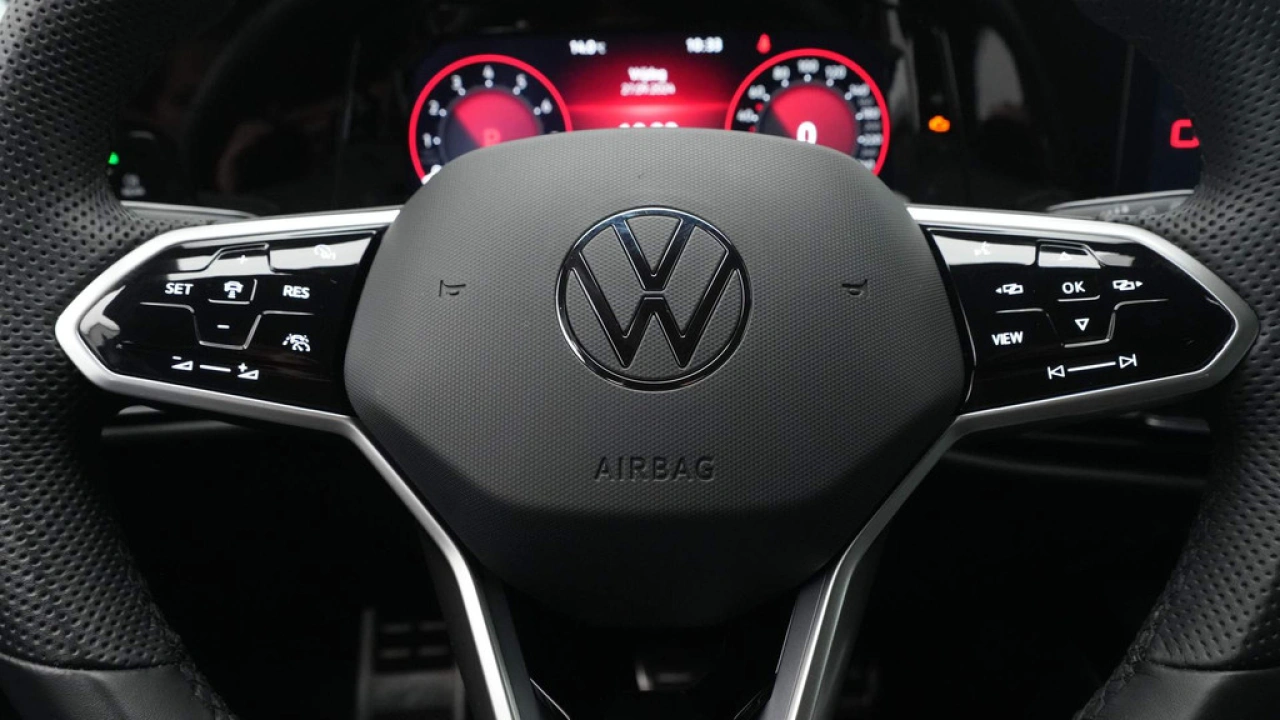 Volkswagen GOLF Variant 1.5 eTSI 130pk DSG R-Line