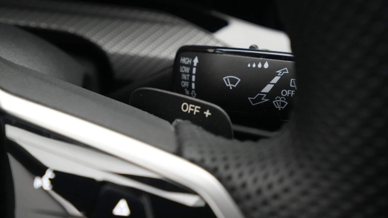 Volkswagen GOLF Variant 1.5 eTSI 130pk DSG R-Line