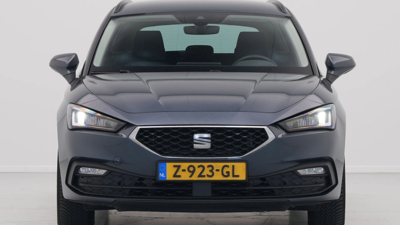 SEAT Leon Sportstourer 1.5 eTSI Style Business Intense