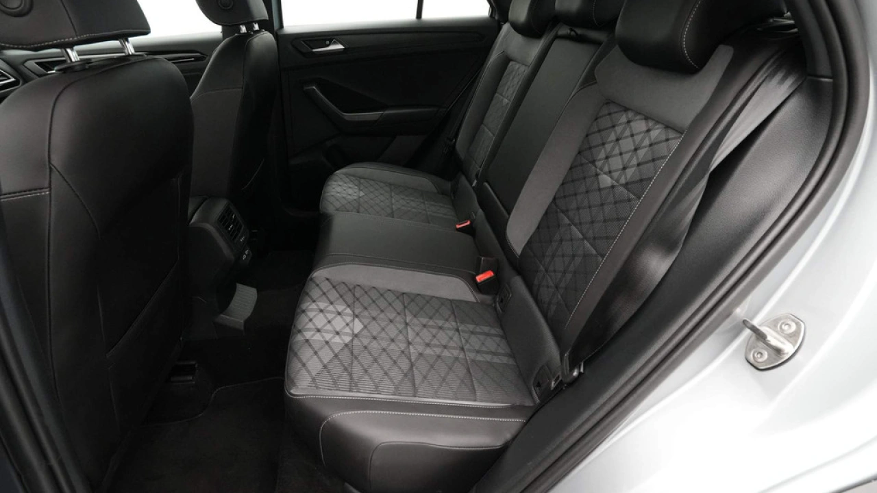 Volkswagen T-Roc 1.5 TSI 150pk DSG R-Line