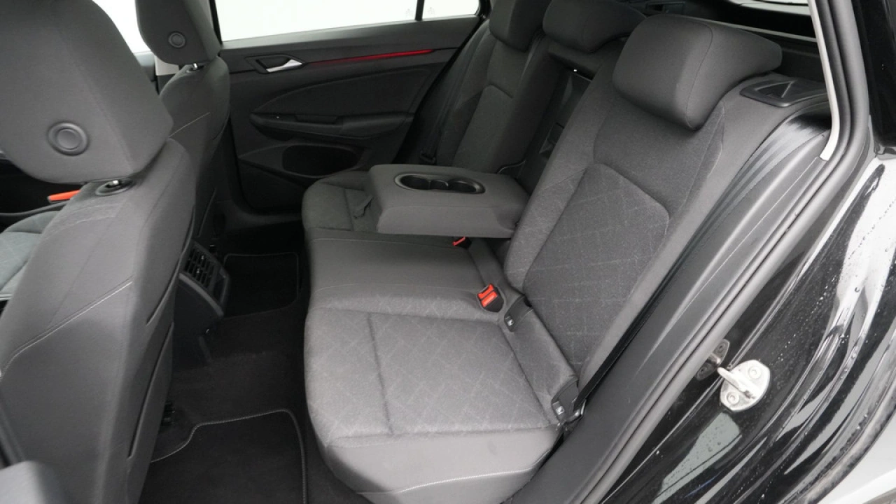 Volkswagen GOLF Variant 1.0 TSI 110pk Life Business