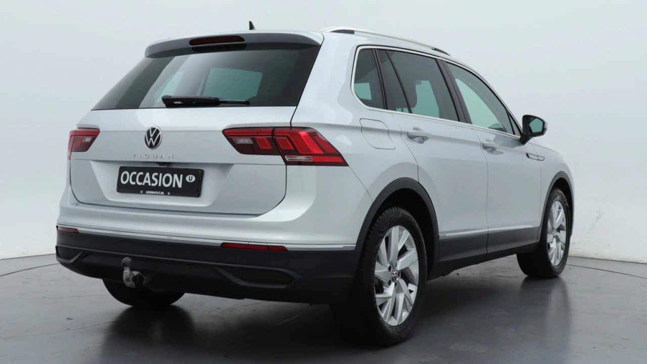 Volkswagen Tiguan 1.5 TSI 150pk Automaat DSG Life Business | Panoramadak | Trekhaak