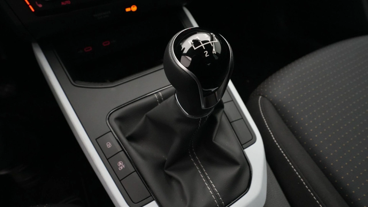 SEAT Arona 1.0 EcoTSI Style Business Connect