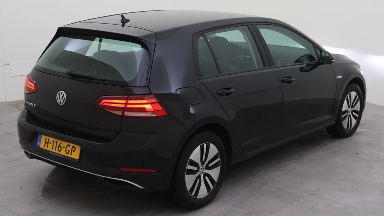 Volkswagen e-Golf E-DITION 36 kW 136pk Navigatie Warmtepomp