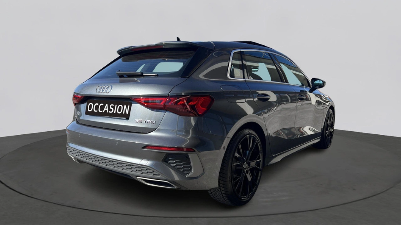 Audi A3 Sportback 35 TFSI 150Pk S Edition / Panoramadak