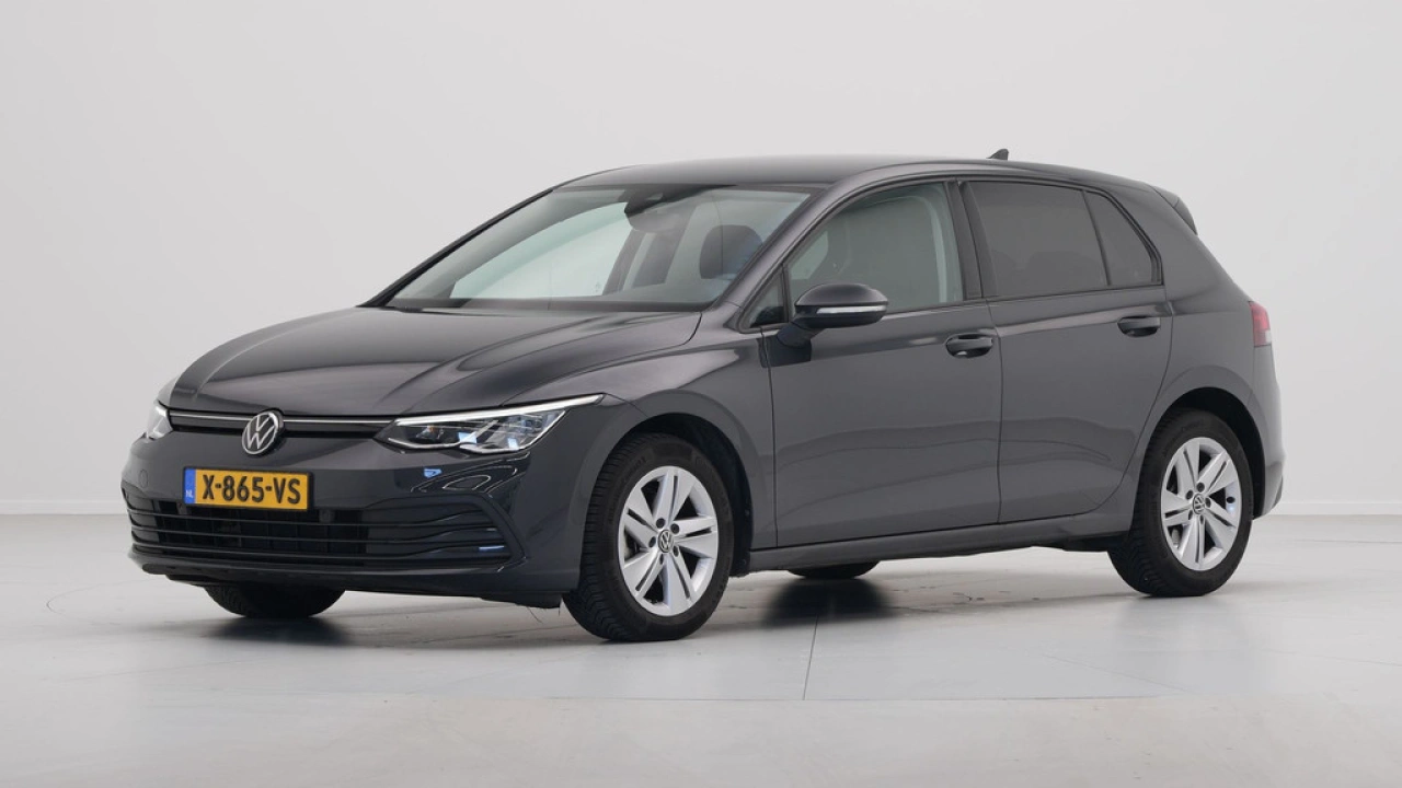 Volkswagen Golf 1.0 eTSI Life Business