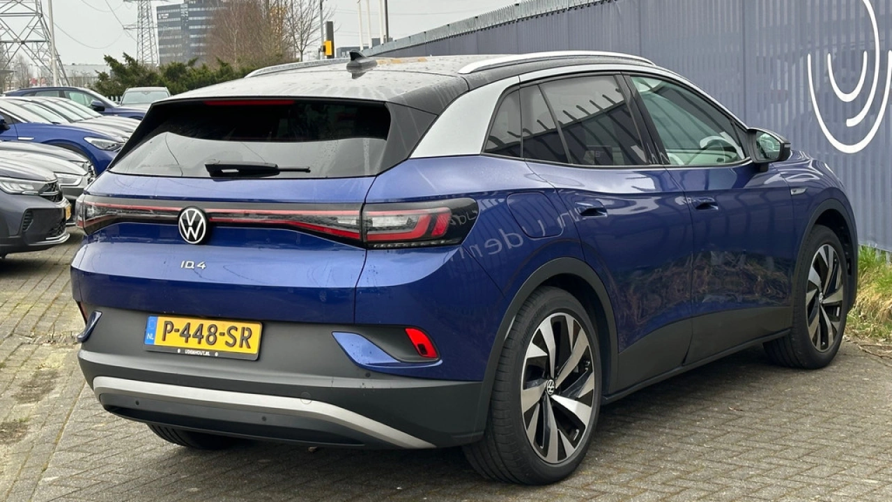 Volkswagen ID.4 First 77 kWh 204pk Navigatie Trekhaak