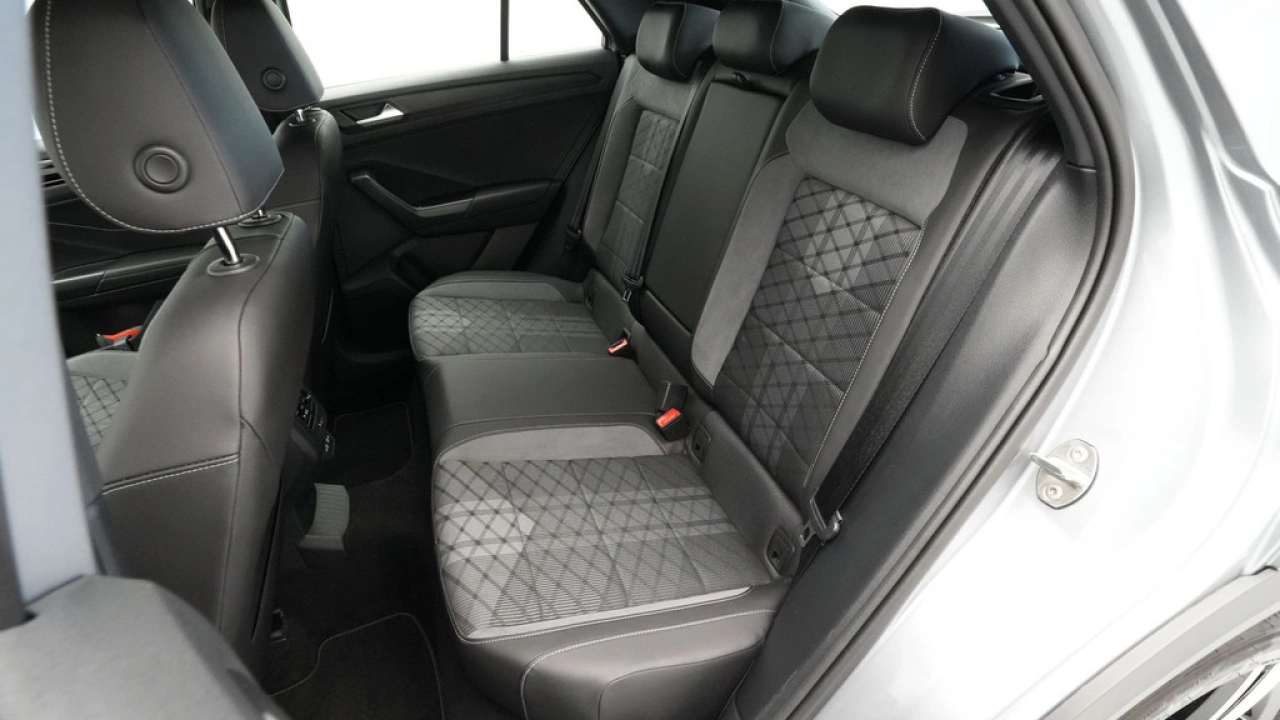 Volkswagen T-Roc 1.5 TSI 150pk DSG R-Line