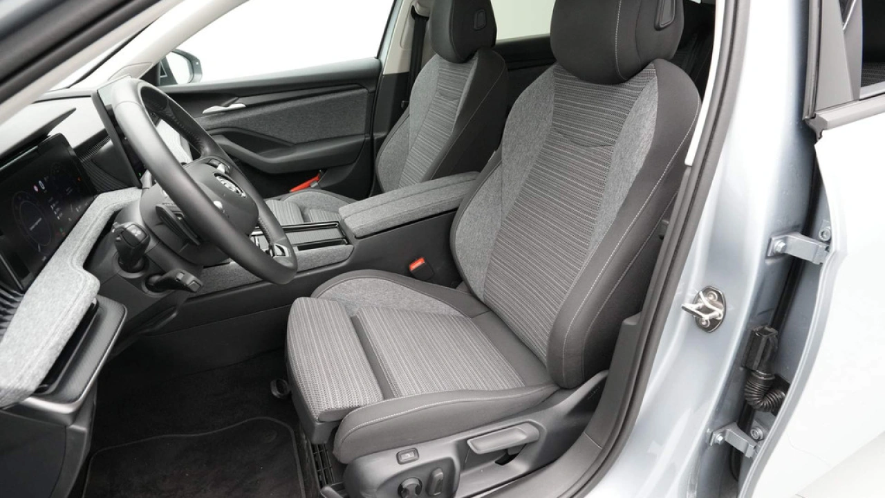 Škoda Superb Combi 1.5 TSI MHEV First Edition