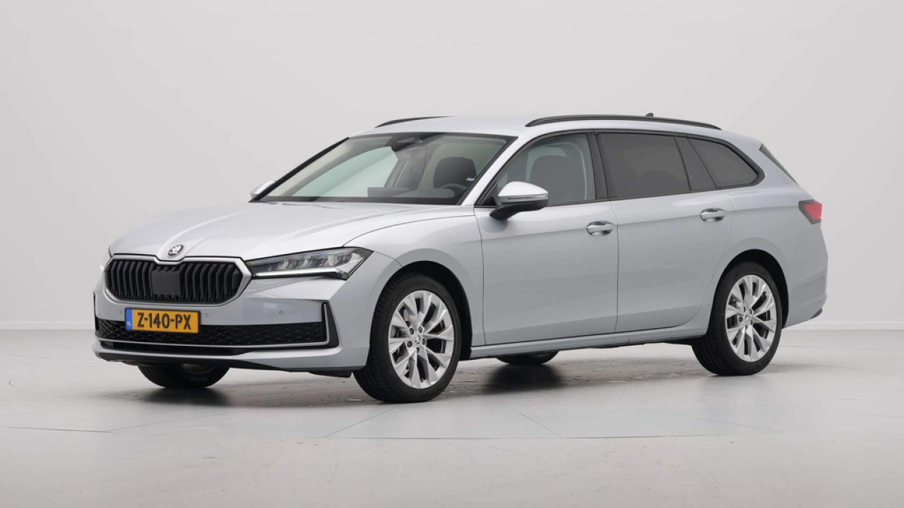 Škoda Superb Combi 1.5 TSI MHEV First Edition