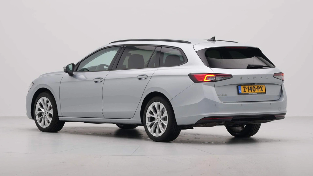 Škoda Superb Combi 1.5 TSI MHEV First Edition