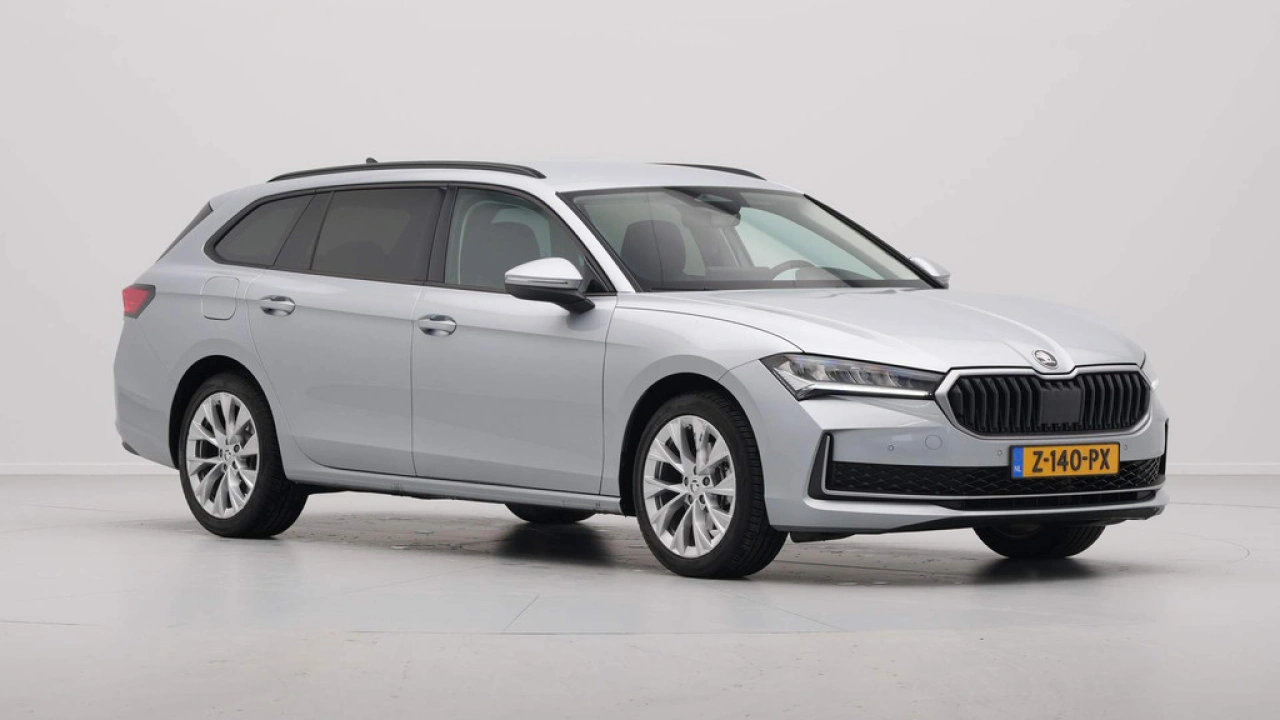 Škoda Superb Combi 1.5 TSI MHEV First Edition