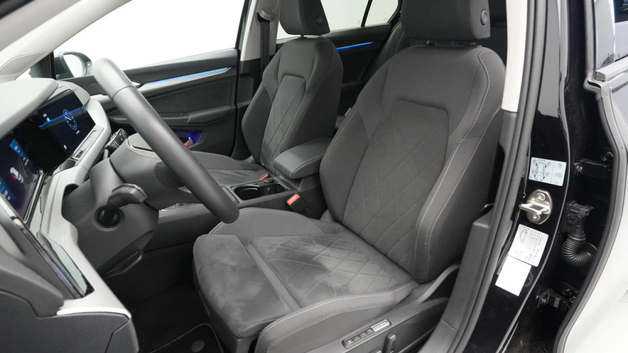 Volkswagen Golf 1.0 TSI 110pk Life Business