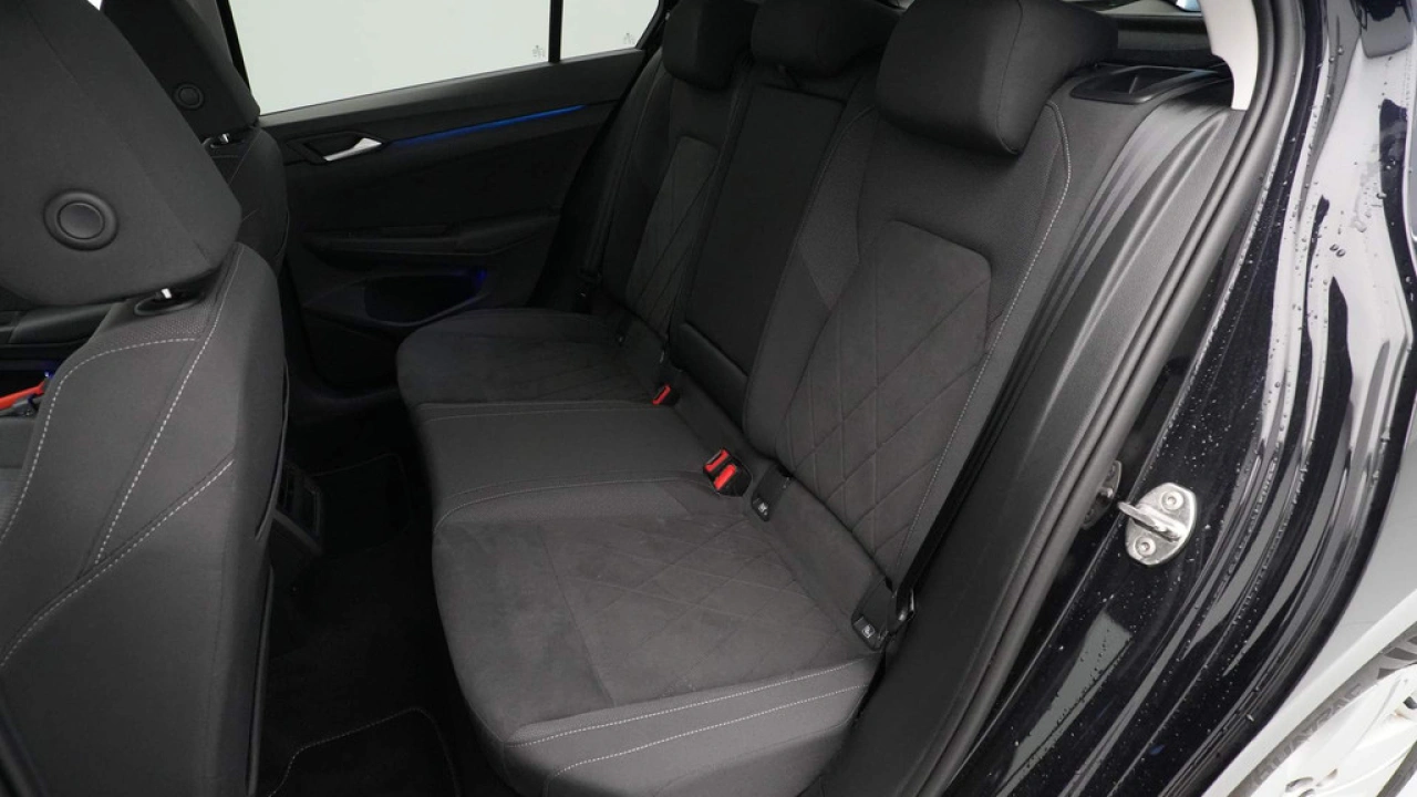 Volkswagen Golf 1.0 TSI 110pk Life Business