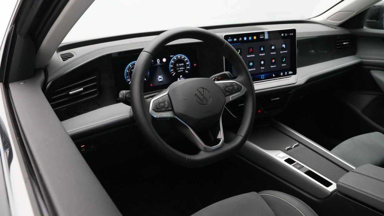 Volkswagen Passat Variant 1.5 eTSI 150pk Business