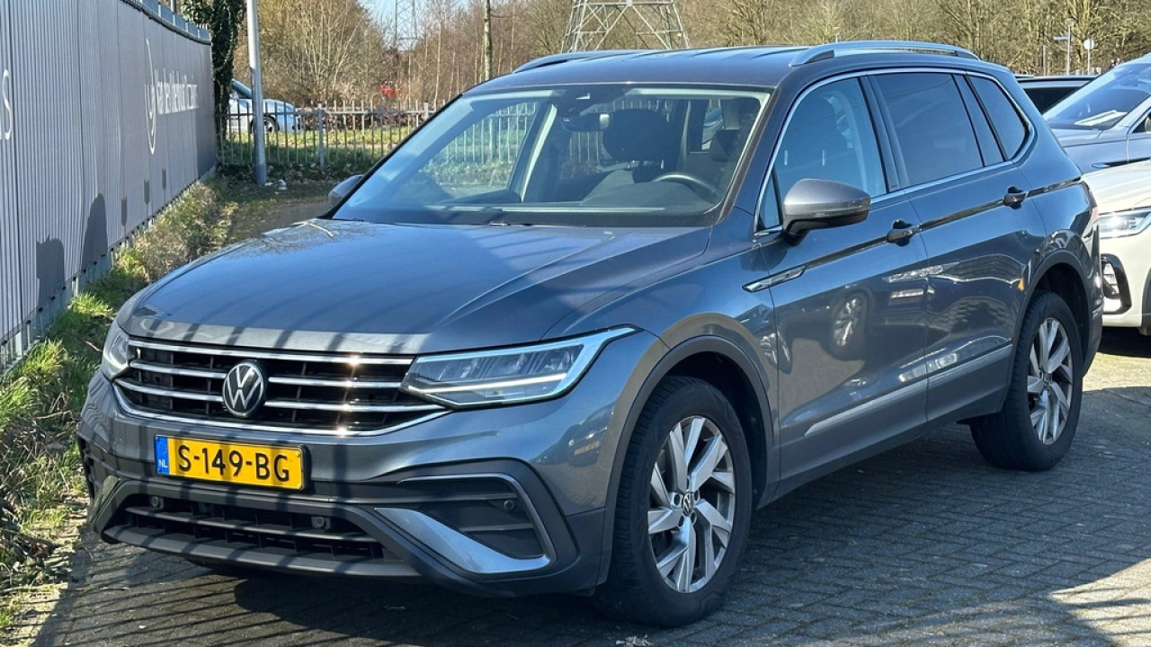 Volkswagen Tiguan Allspace 1.5 TSI 150pk DSG Life Business 7p. Trekhaak