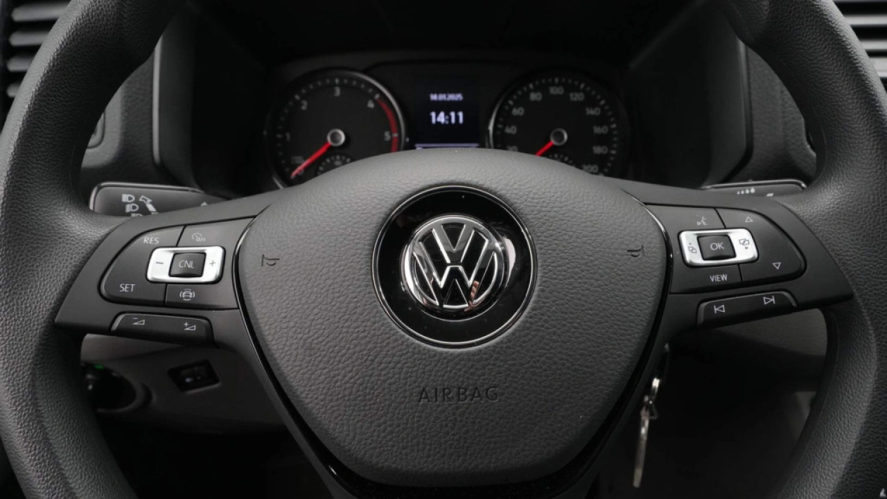 VW Bedrijfswagens Crafter 35 2.0 TDI 140pk DSG L3H3 Highline EURO VI