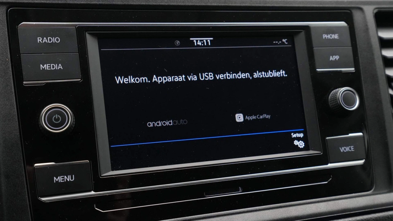 VW Bedrijfswagens Crafter 35 2.0 TDI 140pk DSG L3H3 Highline EURO VI