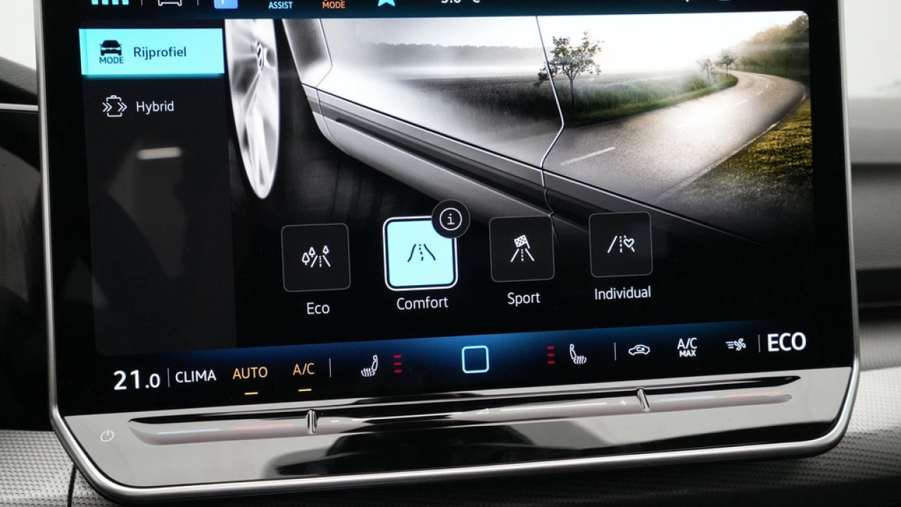 Volkswagen Golf 1.5 eHybrid 50 Edition