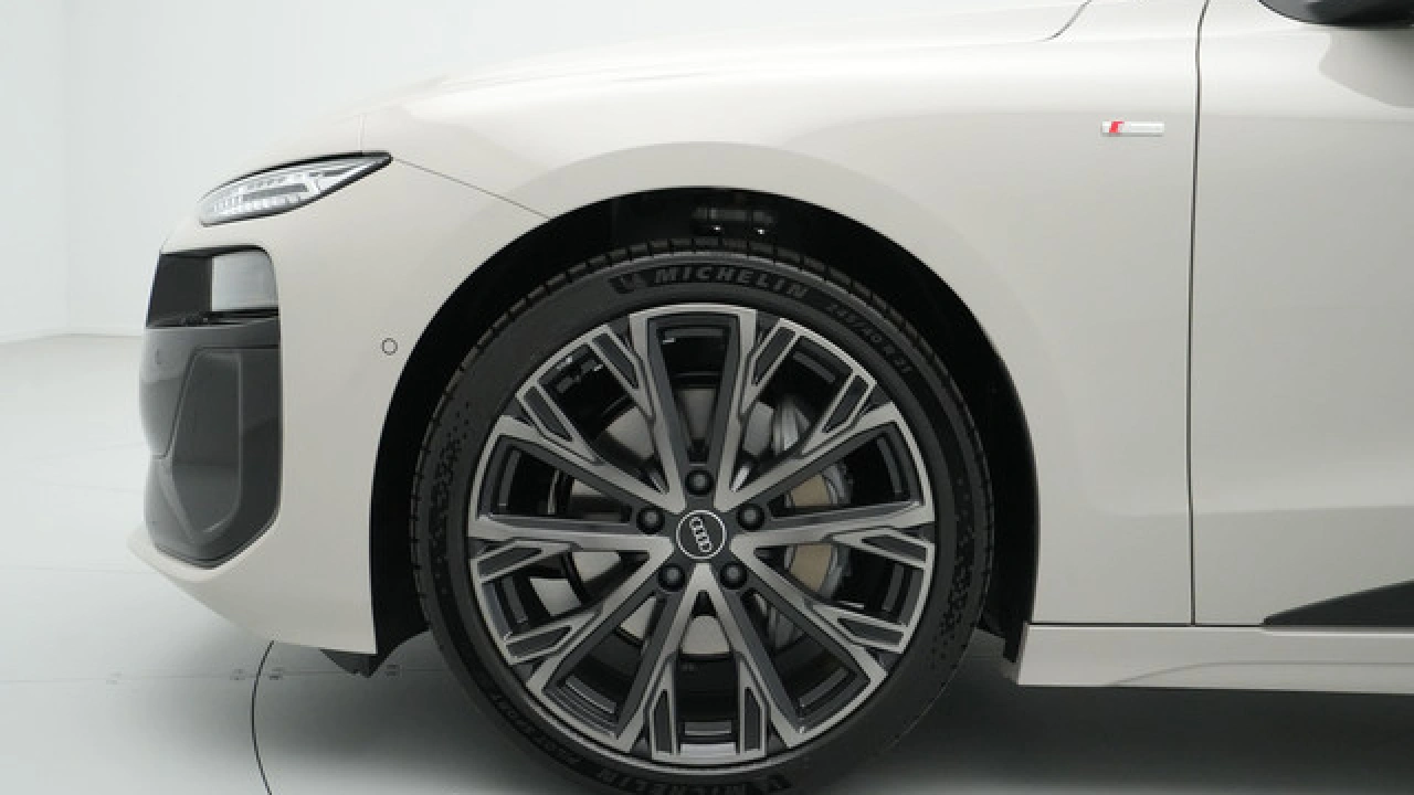 Audi A6 Avant e-tron S edition
