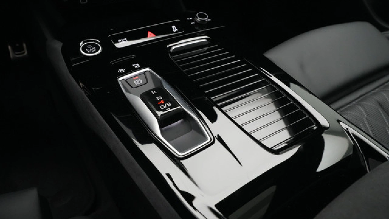 Audi A6 Avant e-tron S edition