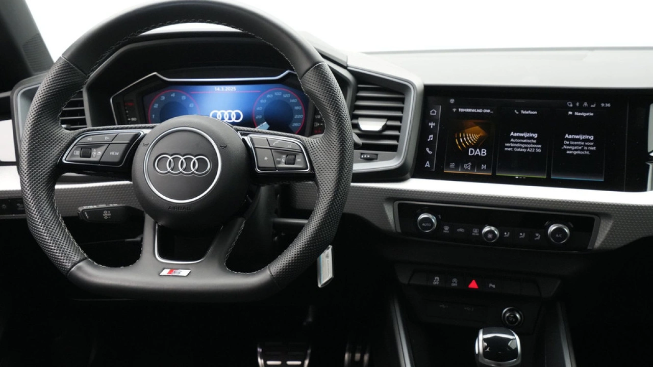 Audi A1 Sportback 25 TFSI S Line edition