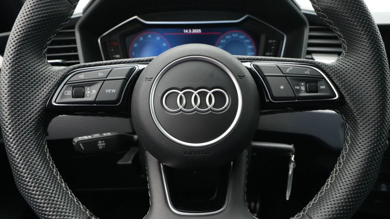 Audi A1 Sportback 25 TFSI S Line edition